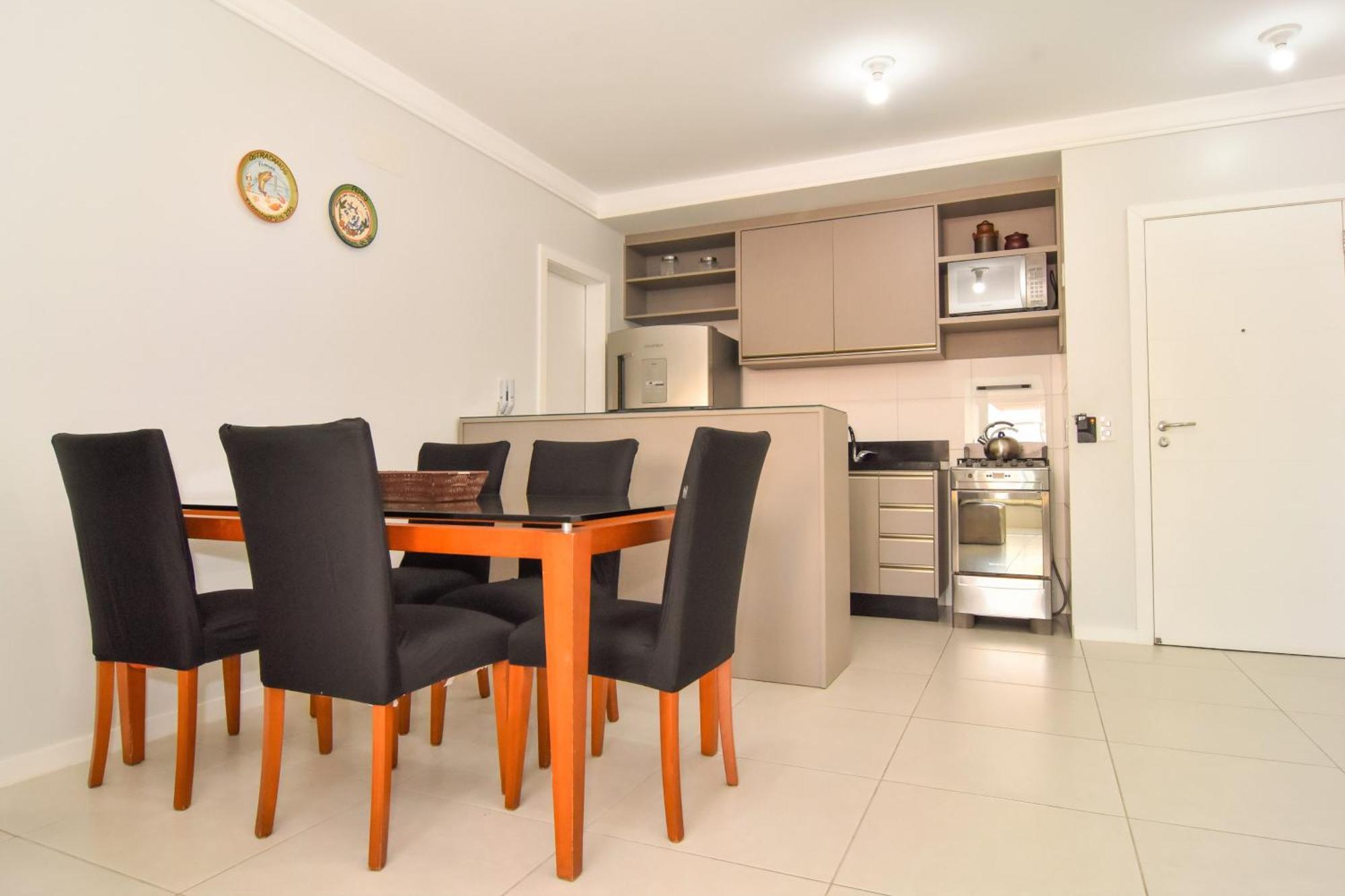 Sete Mares: Otima Estrutura Ao Lado Da P990 Apartment *