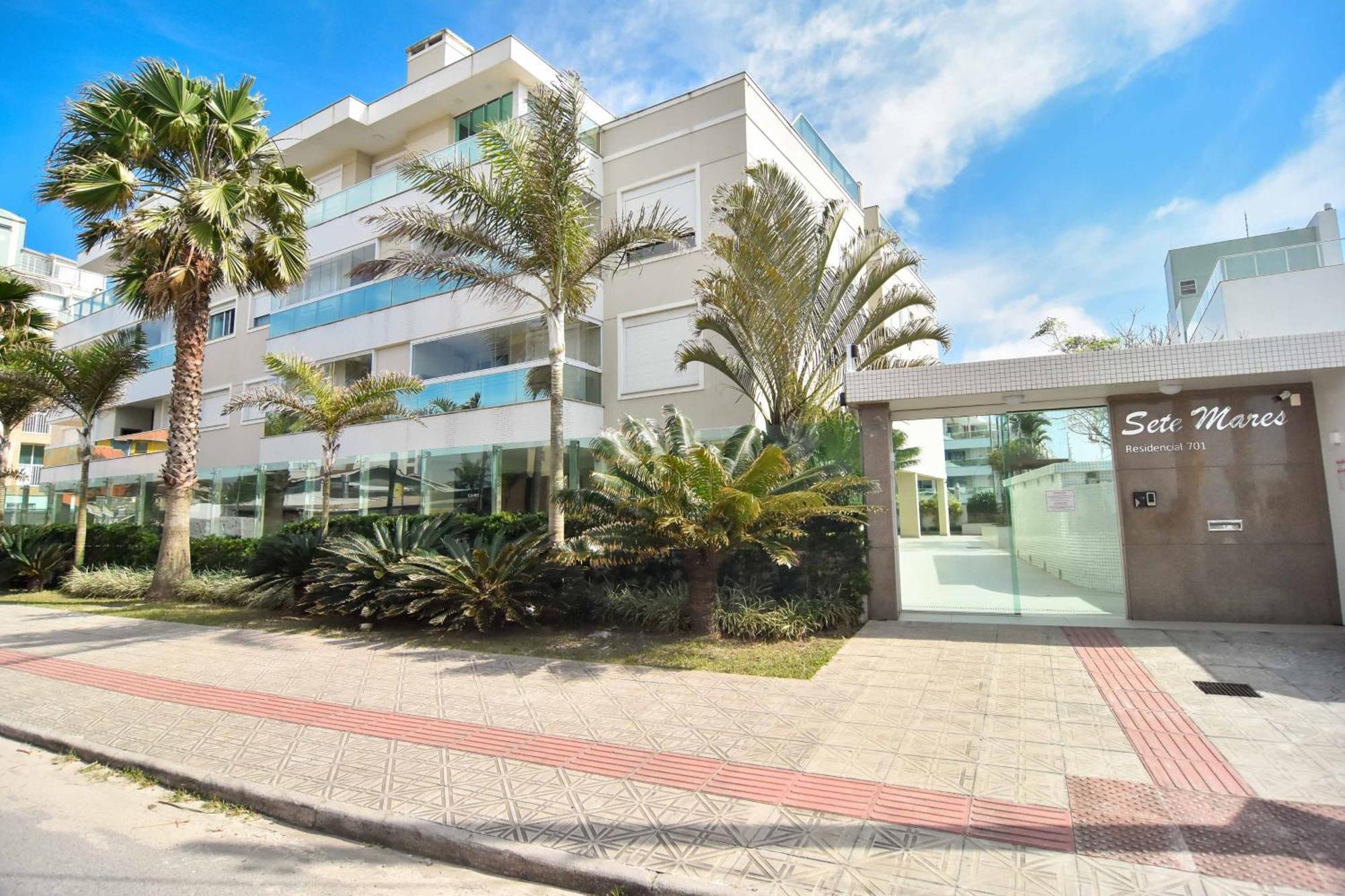 Sete Mares: Otima Estrutura Ao Lado Da P990 Apartamento